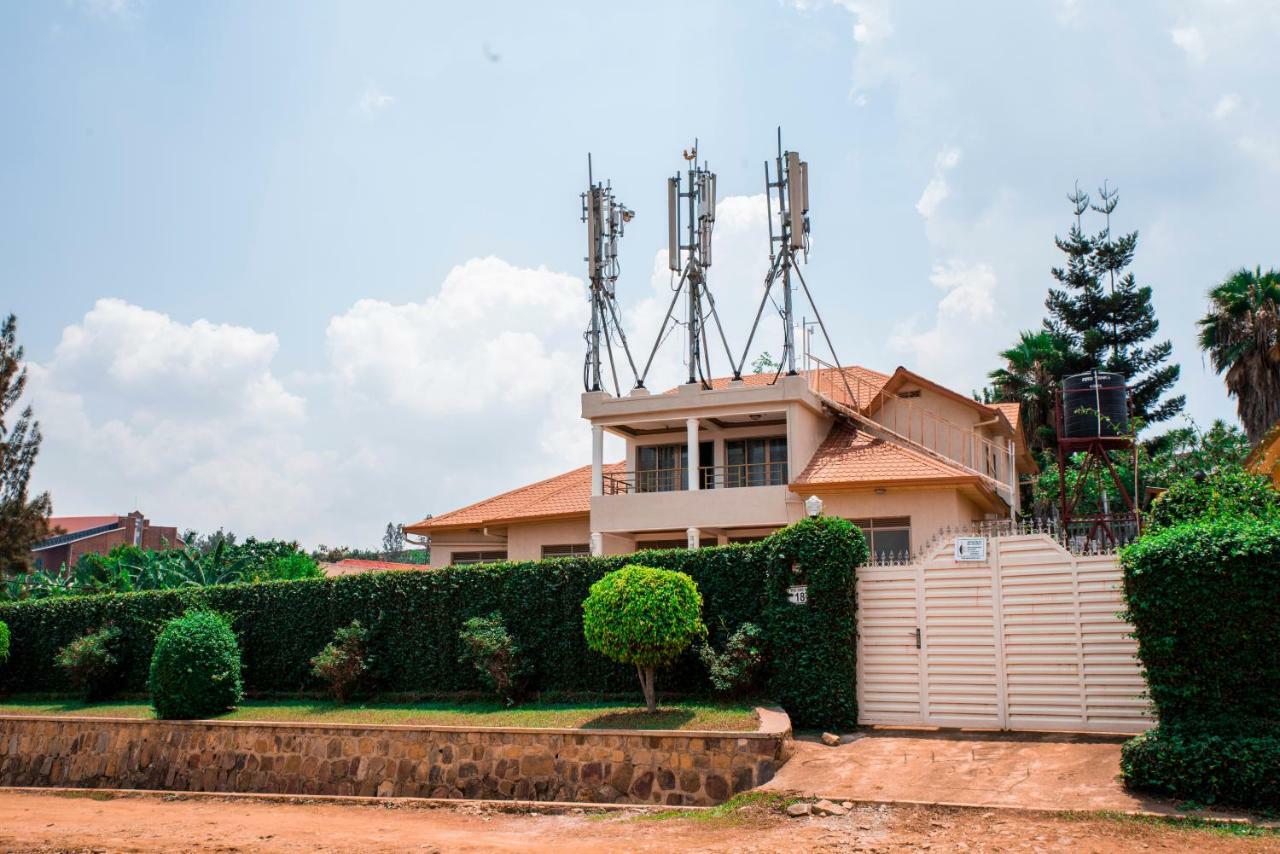 A Pousada Kigali Castle Exterior foto